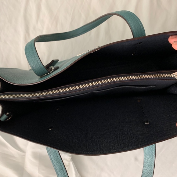 Charlie Carryall in Sage - Picture 4 of 6